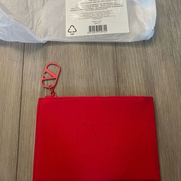 Red Valentino Makeup Pouch, brand new - Picture 6 of 7
